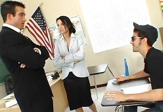 Wanton Victoria Sin rides a thick meat